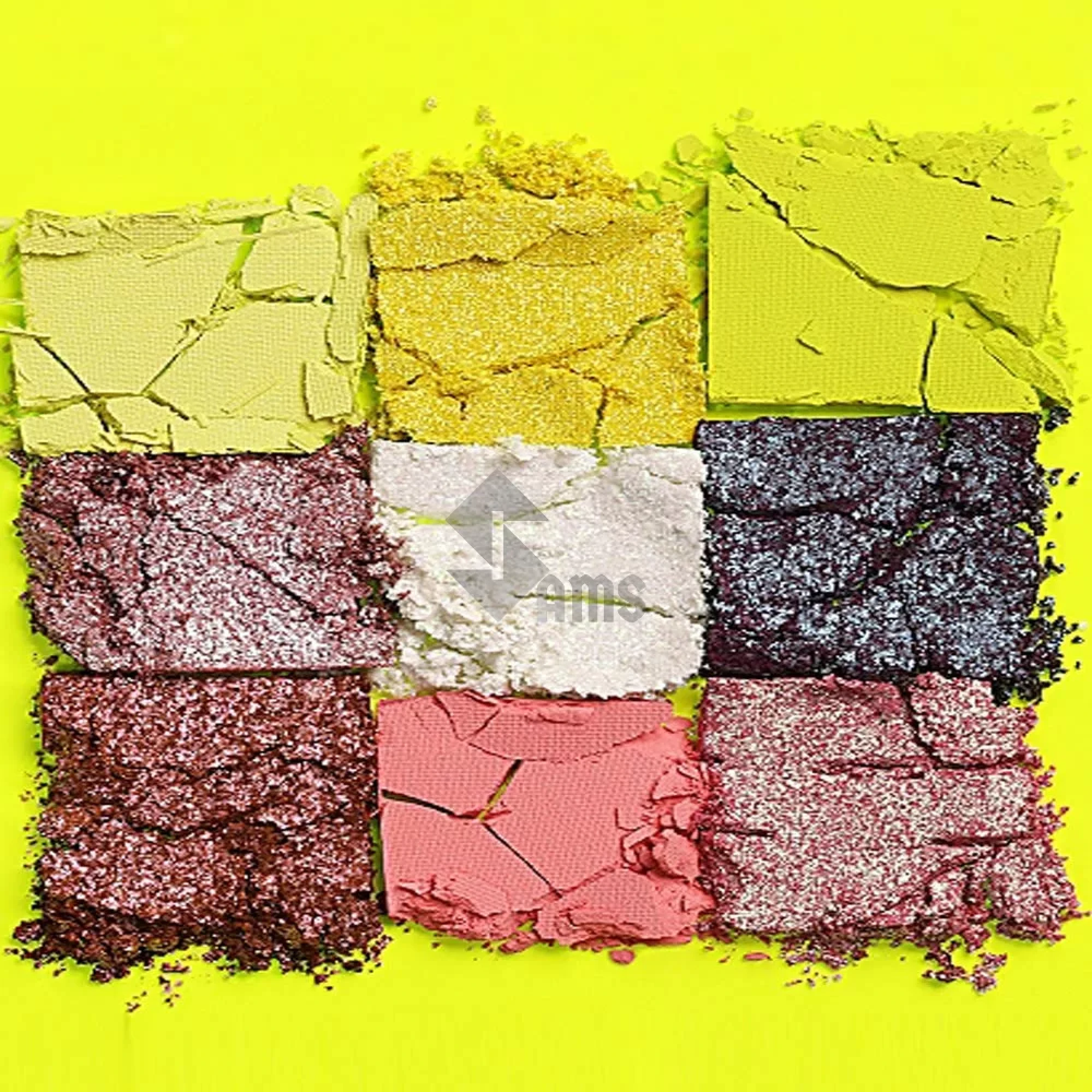 Huda Beauty Obsessions Neon Green Palette1.webp